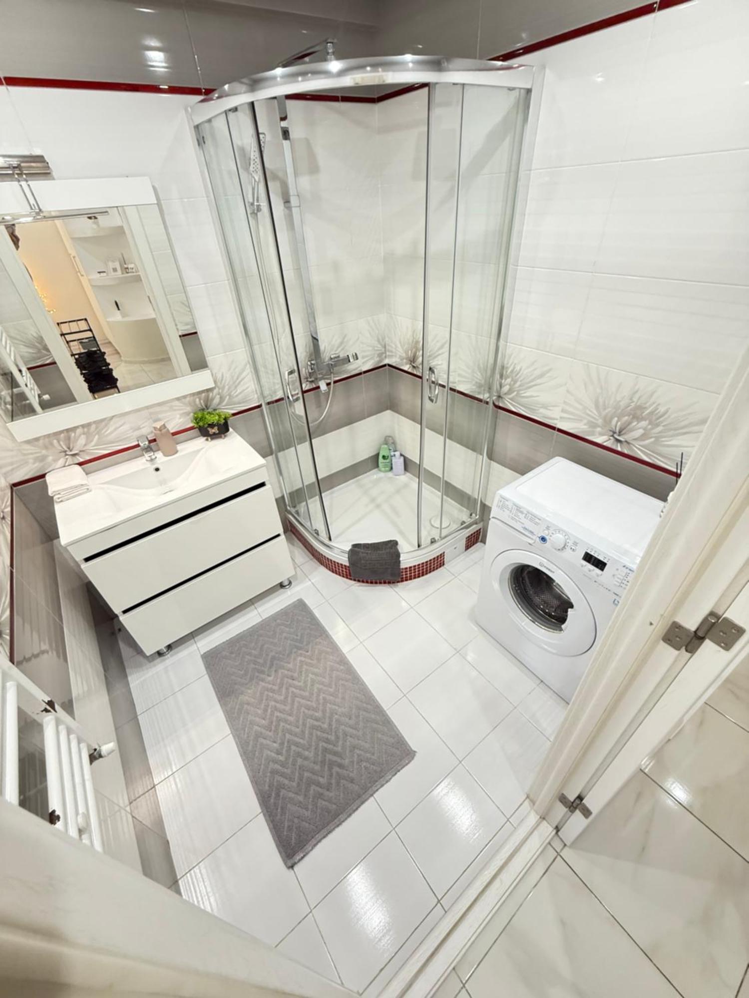 Cozy Two Bedroom Large Apartment Chisinau Exterior photo
